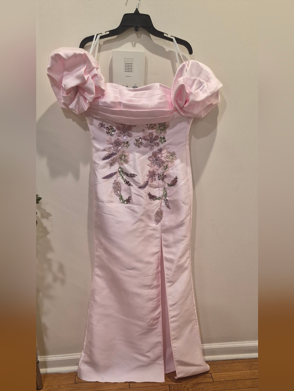 Elegant Pink Floral Embellished Prom Dress